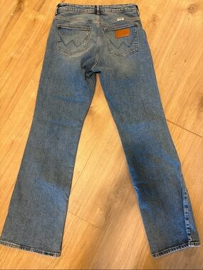 Classic Blue wrangler Straight-Leg Jeans